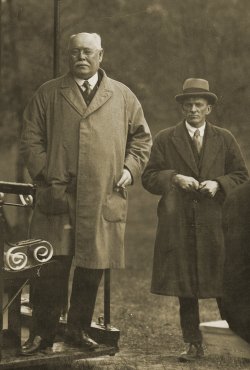 M&MTB Chairman Alex Cameron with architect A.G. Monsborough at Wattle Park, circa 1932. Official M&MTB photograph.