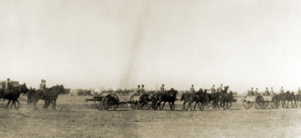 18-pounder battery, Tel el Kebir, January 1916. Photograph courtesy Australian War Memorial.
