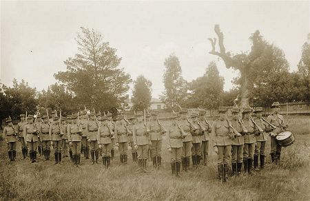 Cadets at St Thomas Grammar, Essendon, 1910. Photograph courtesy State Library Victoria