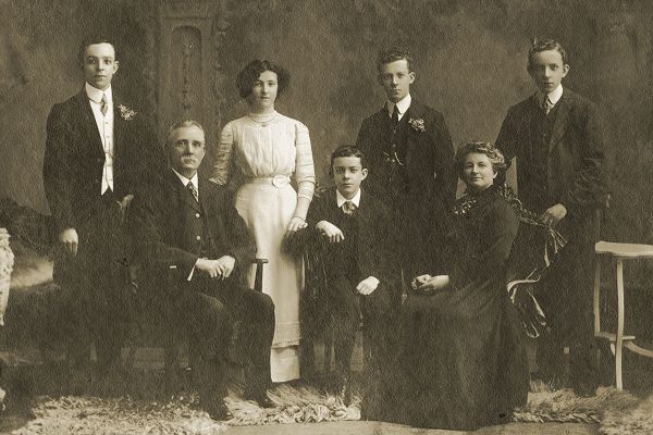 The Pilmer family prior to the First World War. Image courtesy Joanna Campbell