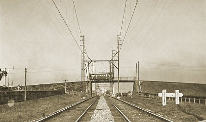 R class tramcar crossing newly electrified section of the Whittlesea railway, Miller Street Thornbury, circa 1921. Photograph City of Darebin