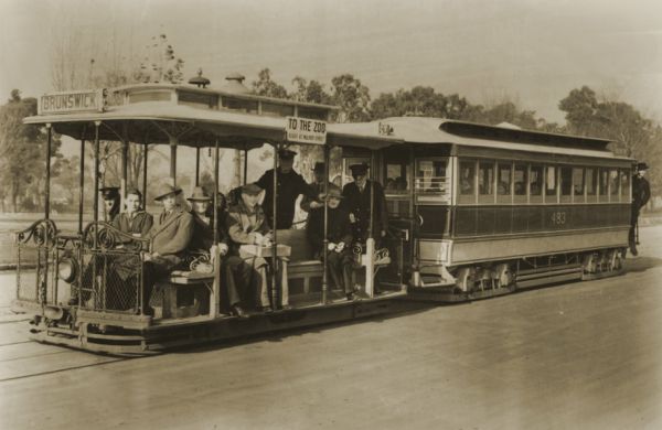 Brunswick cable tram in Royal Parade (c1930). Photograph State Library Victoria
